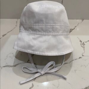 Florence Eiseman White Finewale Pique Bucket Hat 12-24M